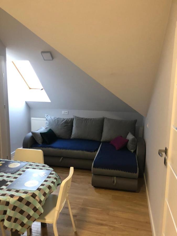 Klimatyzowane Apartamenty I Pokoje Przy Targach Kielce Exterior foto